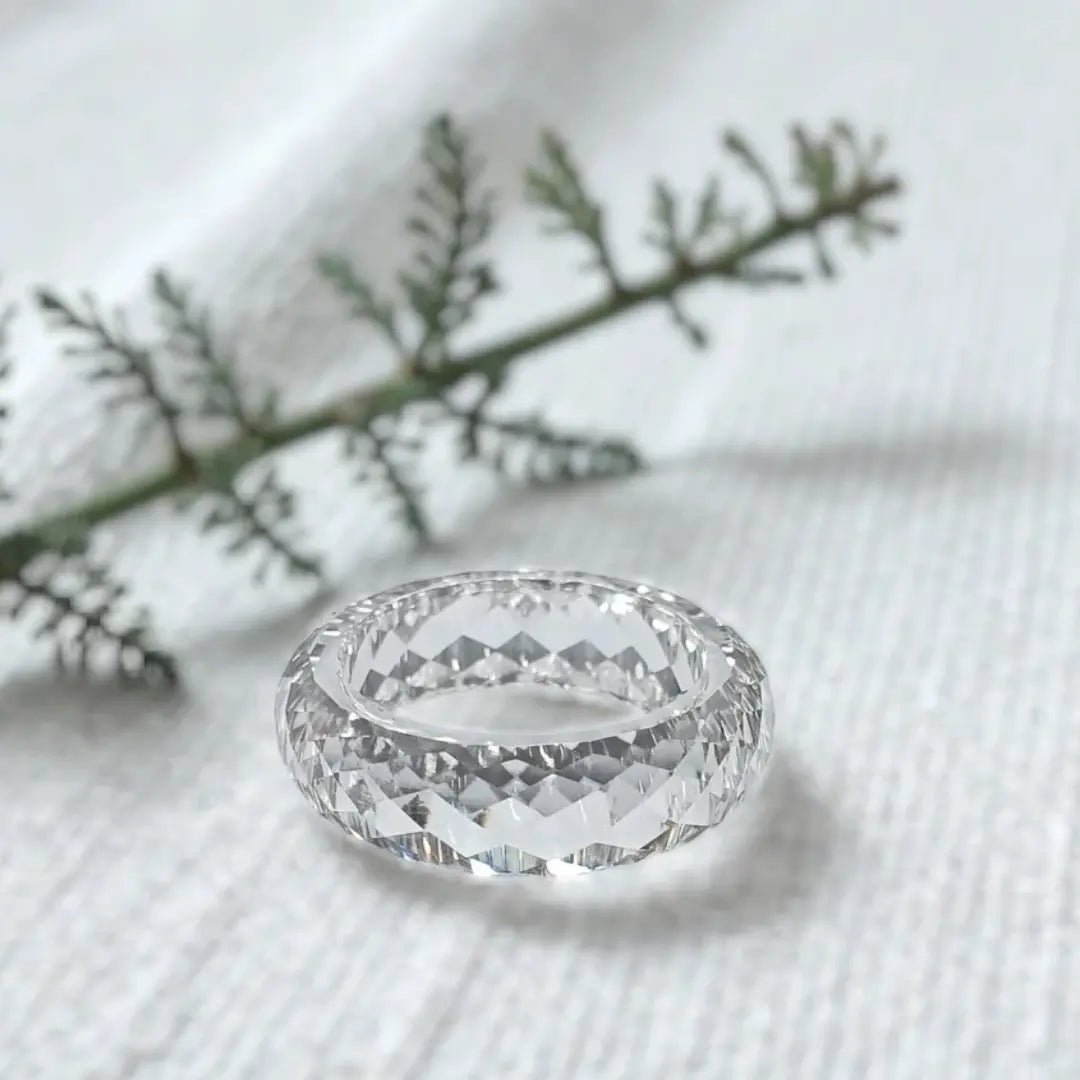 Pinalia's Signature Ring with a Distinctive Diamond Design - Image 1